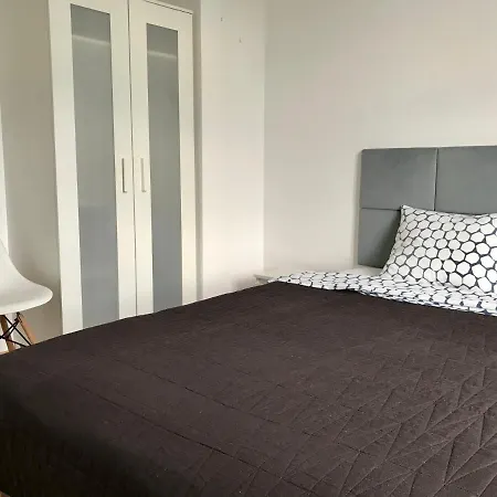 Rents - Stare Parking Gratis *