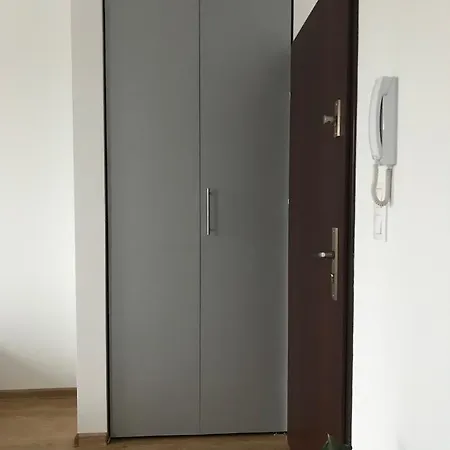 Rents - Stare Parking Gratis Poznan