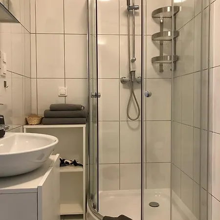 Rents - Stare Parking Gratis * Poznan