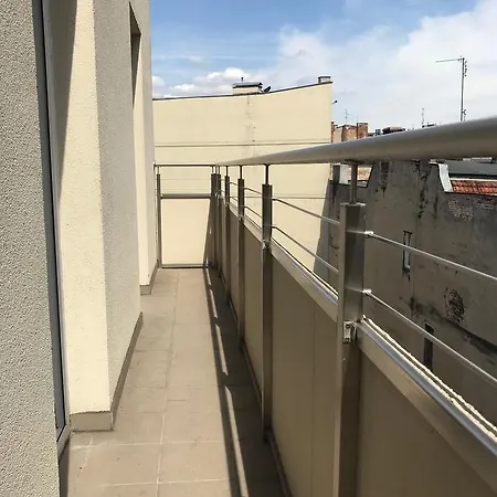 Rents - Stare Parking Gratis 포즈난