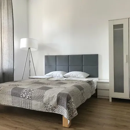 Apartment Rents - Old Town Mostowa Parking Free Posen