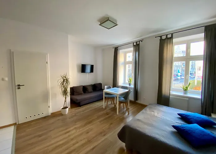 Poznan Rents - Old Town Apartments Mostowa Parking Free פוזנן